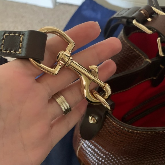 Dooney & Bourke large Barlow embossed tote - Picture 9 of 12